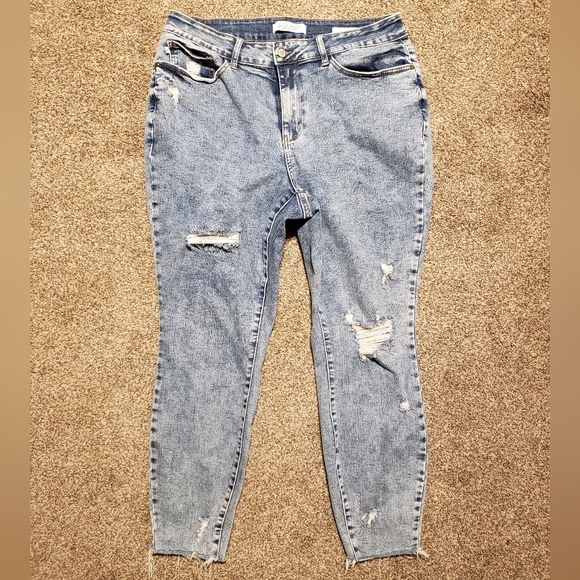 Judy Blue stretchy distressed denim skinny jeans size 18W in great condition - Picture 1 of 3